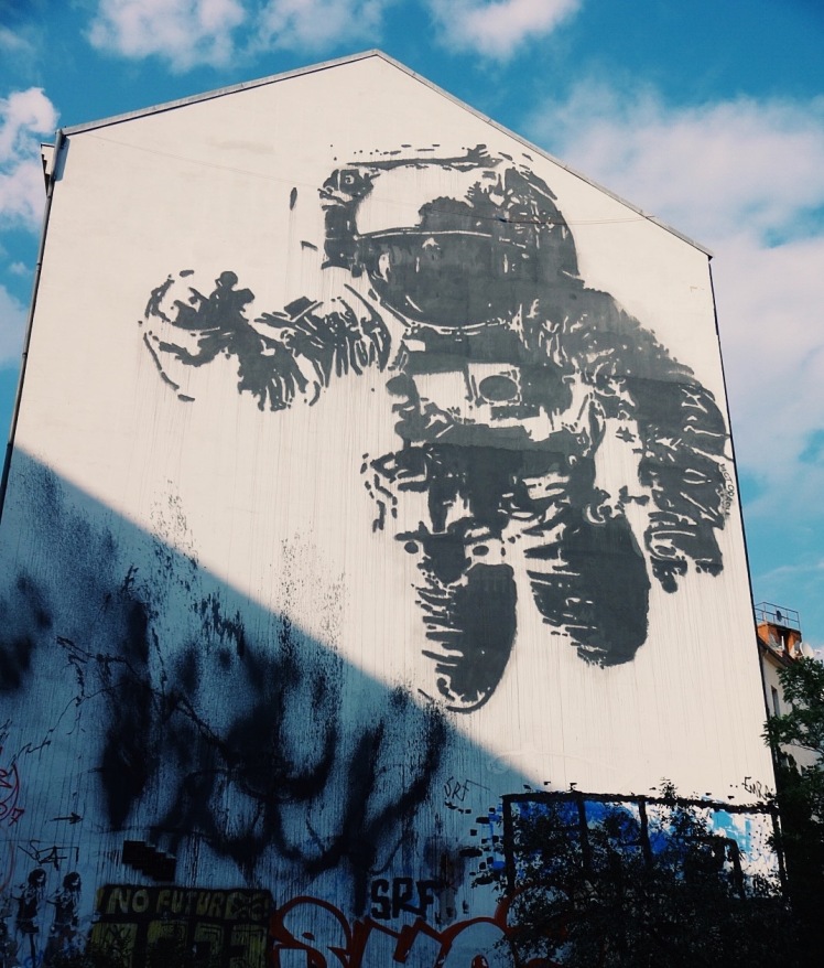01_streetart_ott_Astronaut